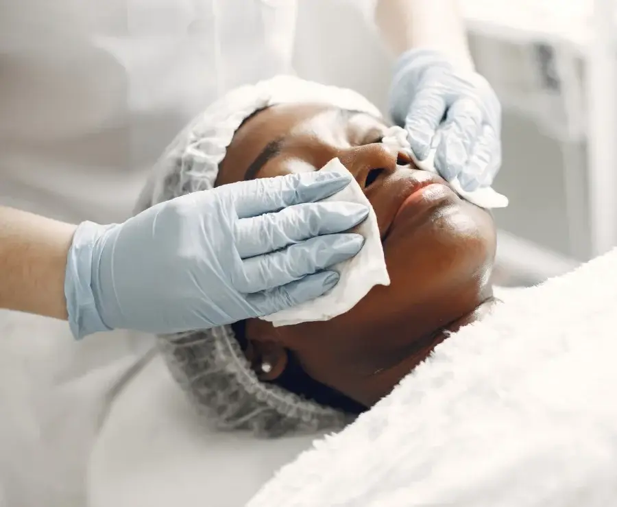 african-girl-woman-couch-lady-beautician